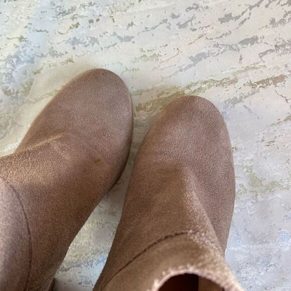 Crown Vintage Suede Darcie Heeled Ankle Boots - Picture 10 of 16